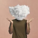 De onde vem a nossa voz interna cloud-shaped-heads-collage